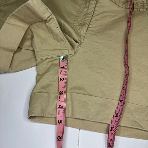 White House Black Market Khaki Chino Shorts Size 8 - Picture 5 of 9